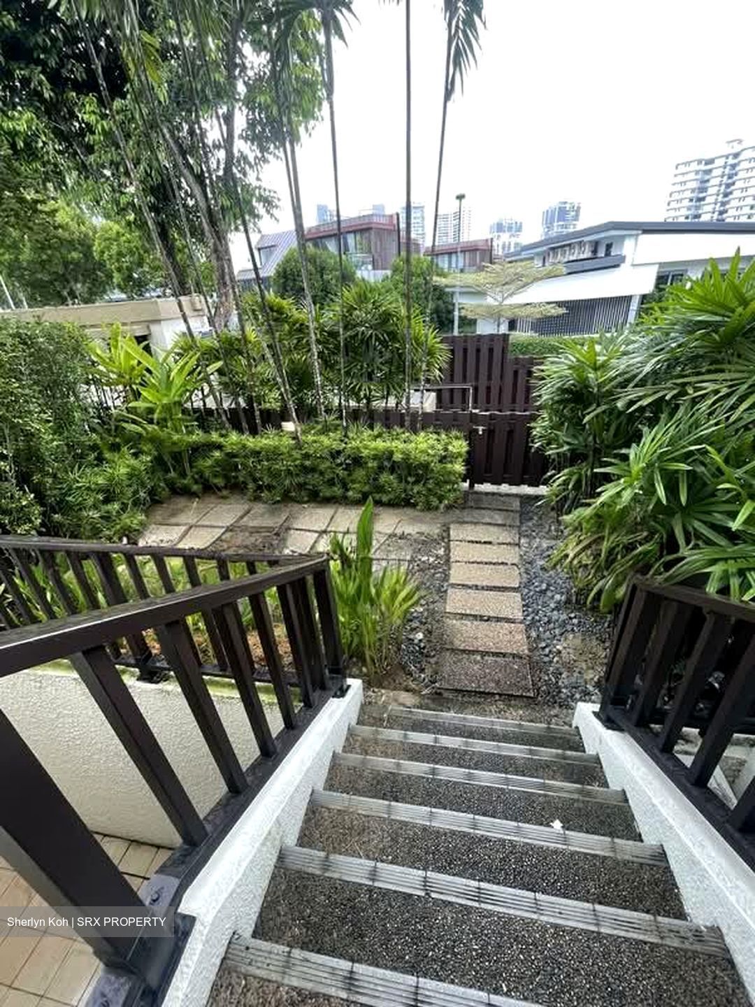 Barker Road (D11), Condominium #599248411